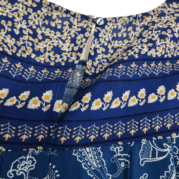 Blue Paisley Sleeveless Top Sz 1x Nwt - Picture 3 of 3